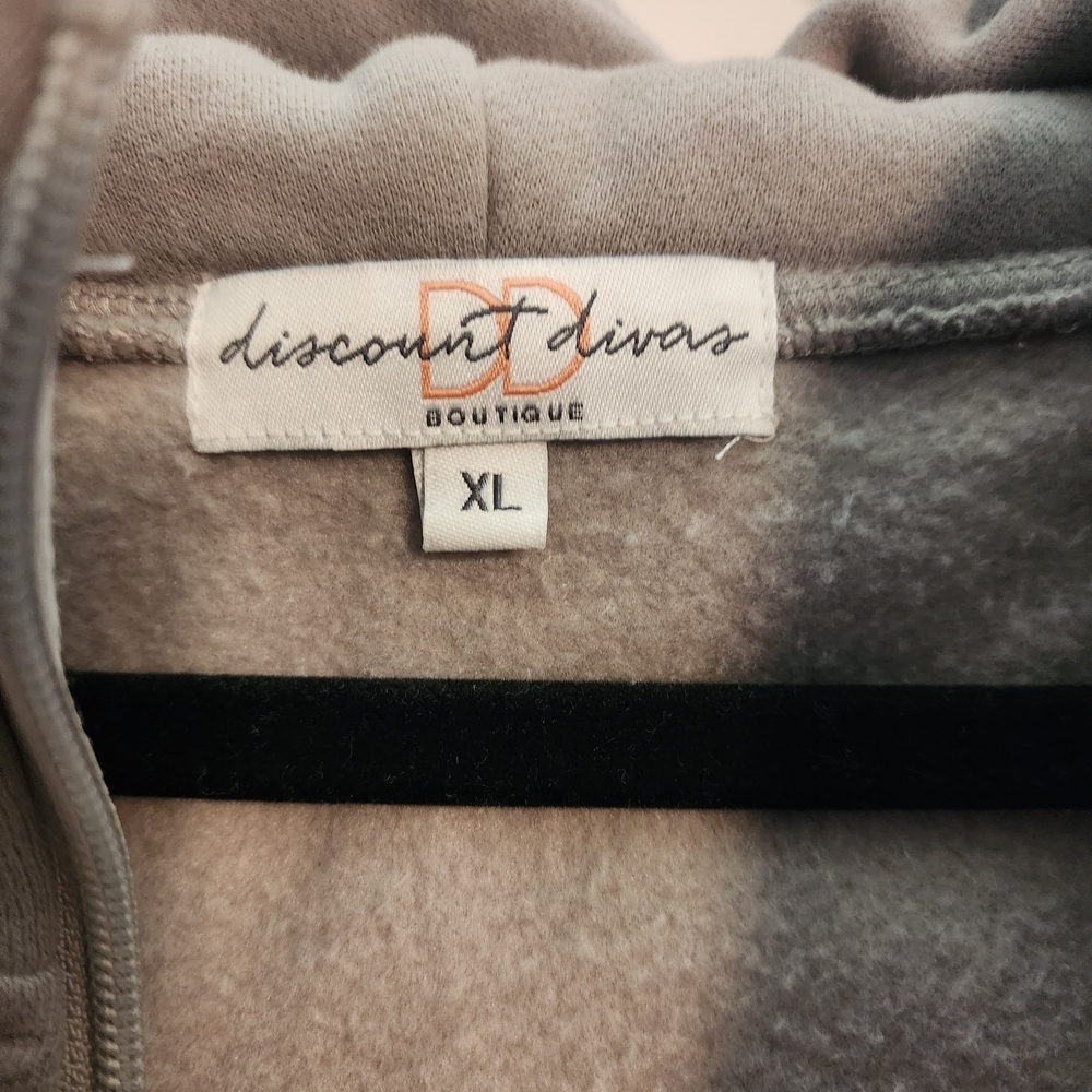 Discount Diva's Gray Half-Zip Sweatshirt - Picture 6 of 6